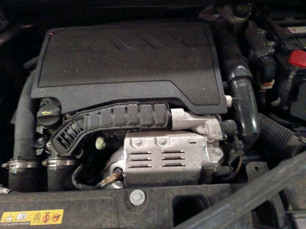 PEUGEOT 5008 BUSINESS PureTech 130ch S&S BVM6 Active 2021