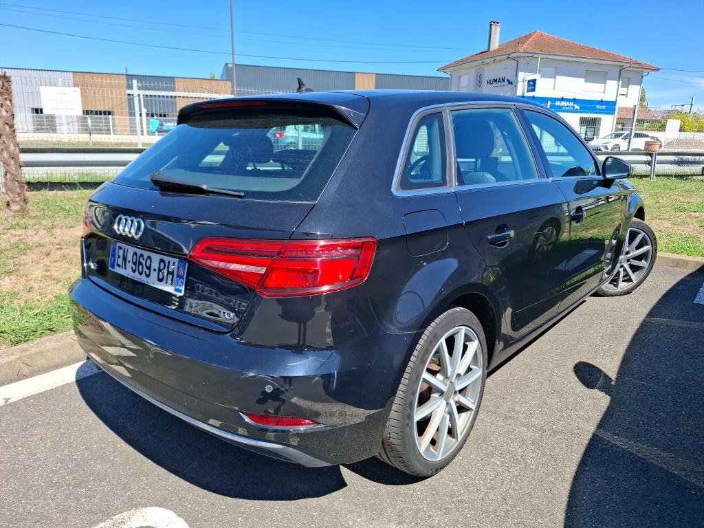 AUDI A3/S3 A3 SPORTBACK 2.0 TDI 150 Design Luxe 2017