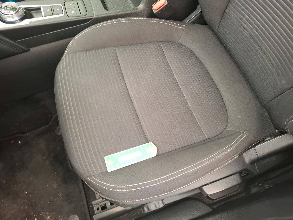 FORD KUGA 2.5 Duratec 190 ch FHEV Powershift Titanium 2021