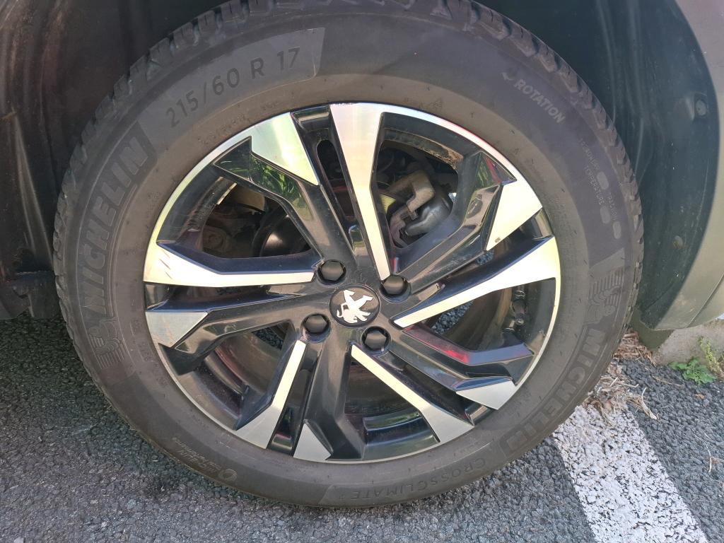 PEUGEOT 2008 BlueHDi 130 S&S EAT8 Allure Pack 2022