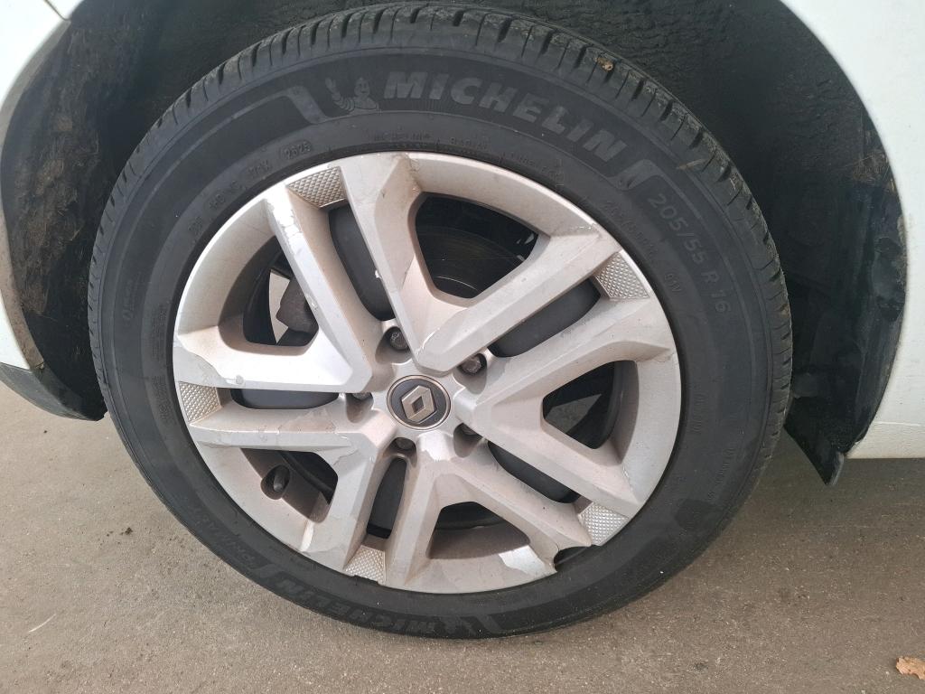 RENAULT MÉGANE MEGANE IV BERLINE Blue dCi 115 EDC Business 2019