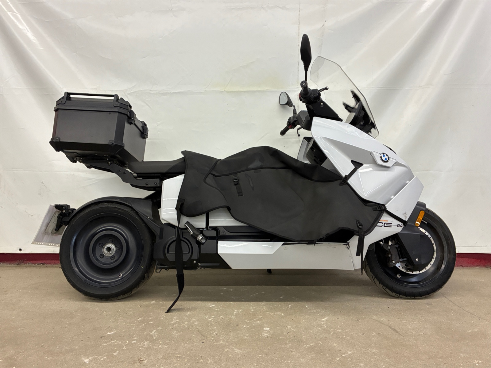 BMW C CE04 2024