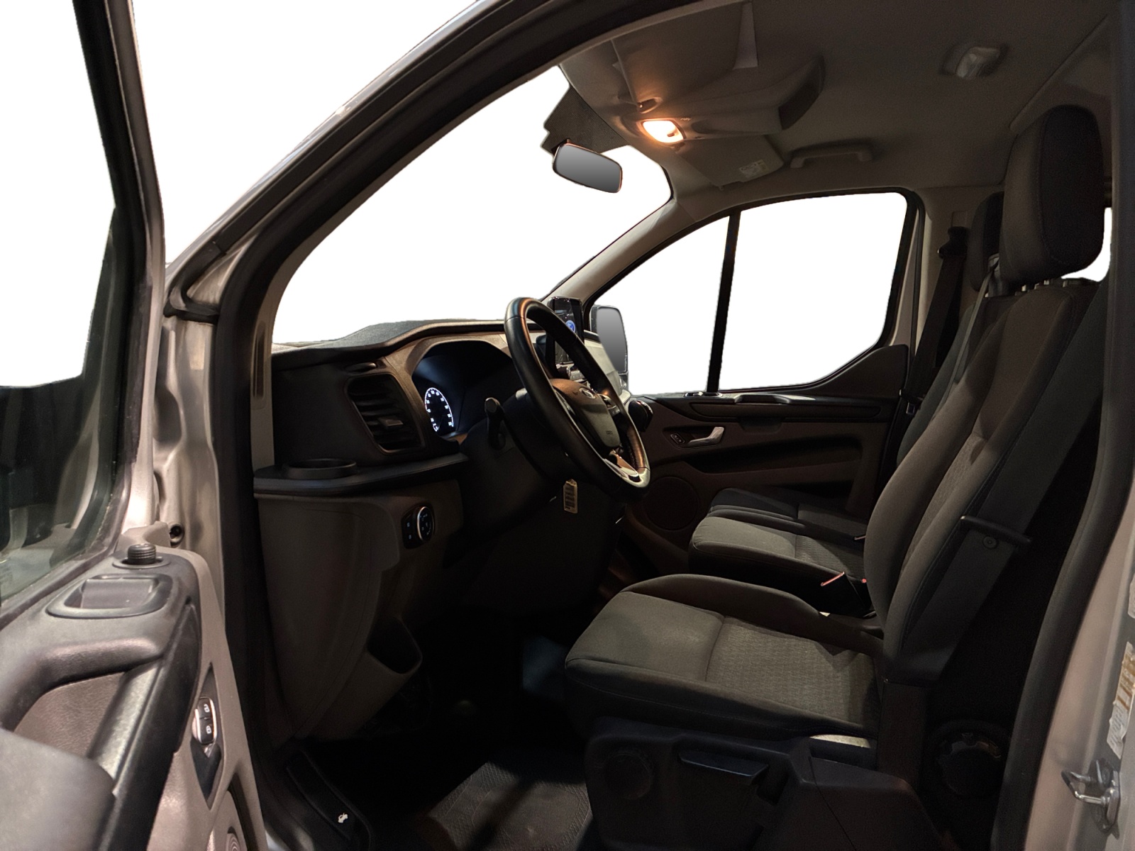 FORD TRANSIT Custom KOMBI 320 L2H1 2.0 EcoBlue 130 Trend Business 9pl 2023