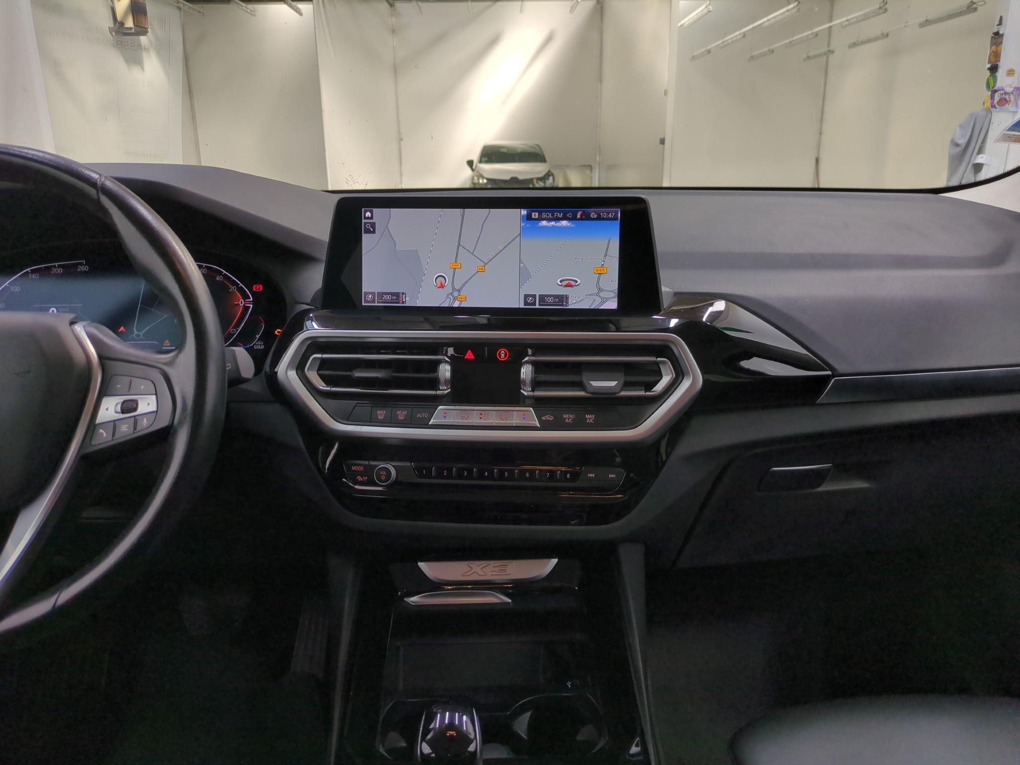 BMW X3 G01 LCI sDrive 18d 150ch BVA8 Business Design 2022