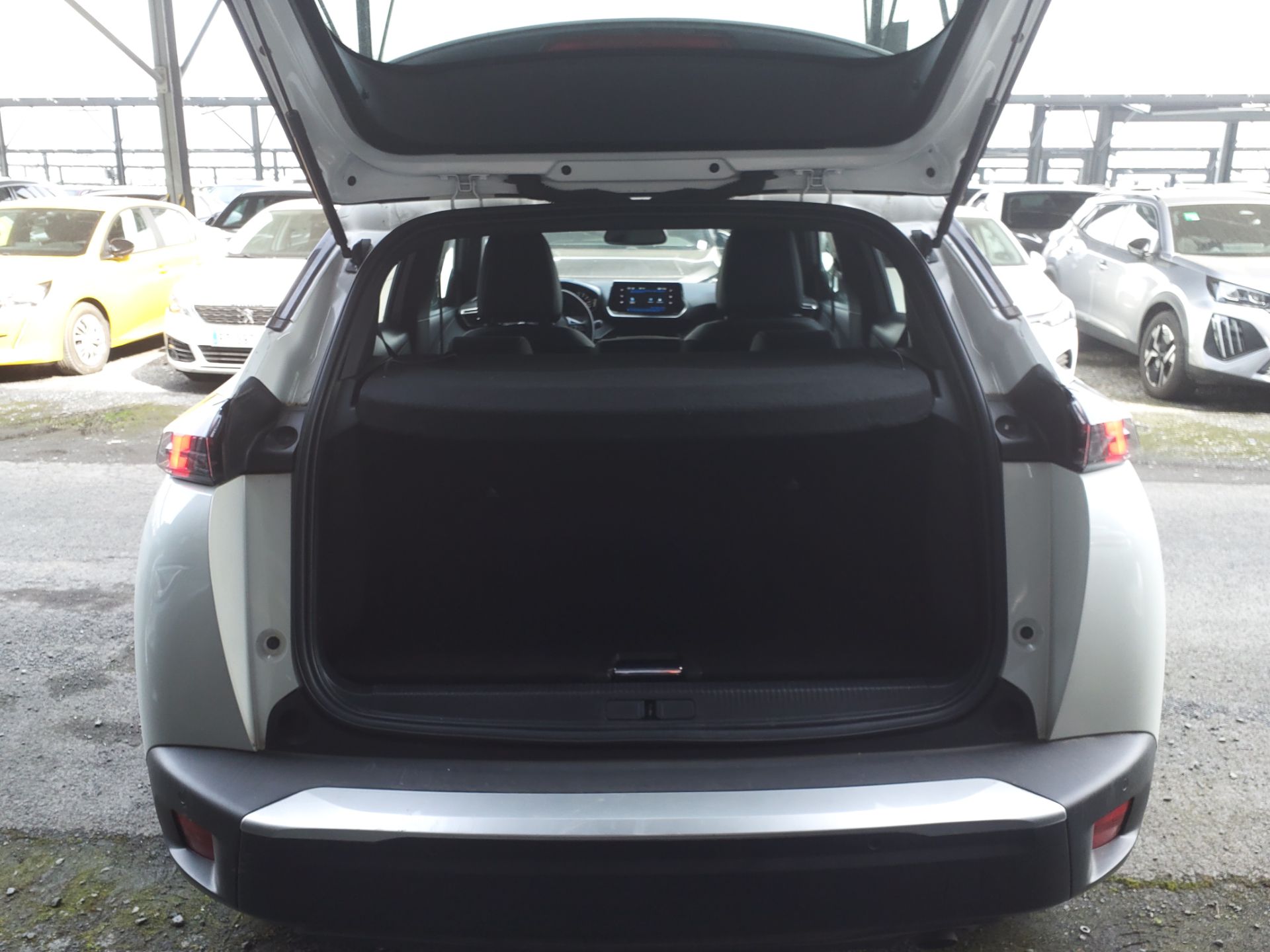 PEUGEOT 2008 PureTech 100 S&S BVM6 Allure 2023