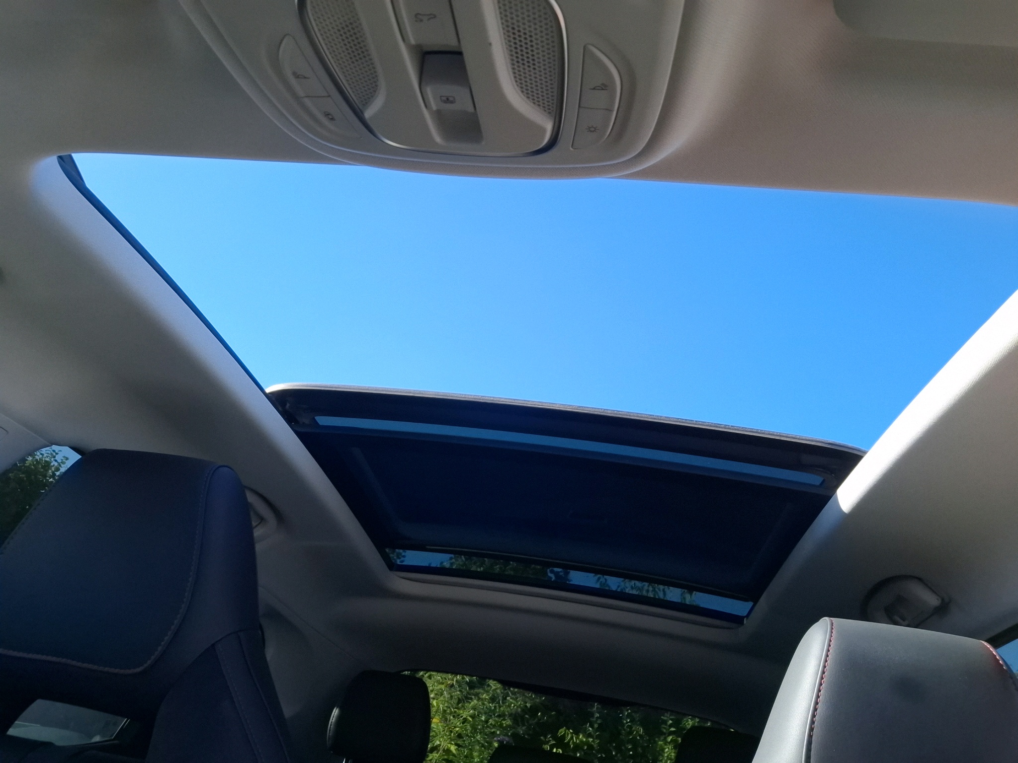 MG EHS 1.5T GDI PHEV Luxury 2024