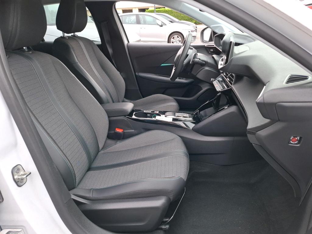 PEUGEOT 208) 208 PureTech 100 S&S EAT8 Allure Pack 2023