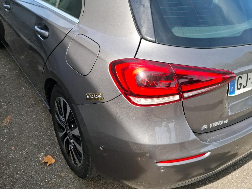 MERCEDES-BENZ MERCEDES CLASSE A 180 d 8G-DCT Style Line 2022