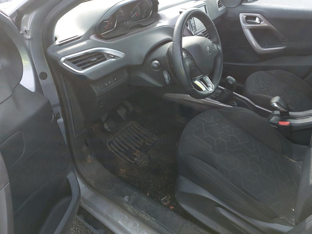 PEUGEOT 2008 1.6 e-HDi 92ch FAP BVM5 Active 2015