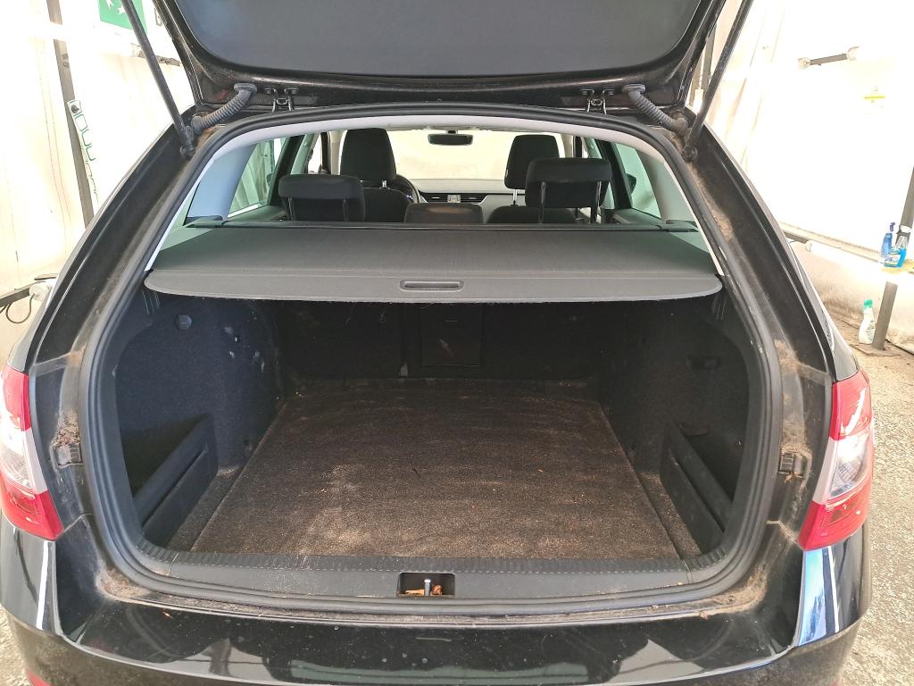 SKODA OCTAVIA COMBI 2.0 TDI 150 ch SCR FAP DSG7 Business 2020