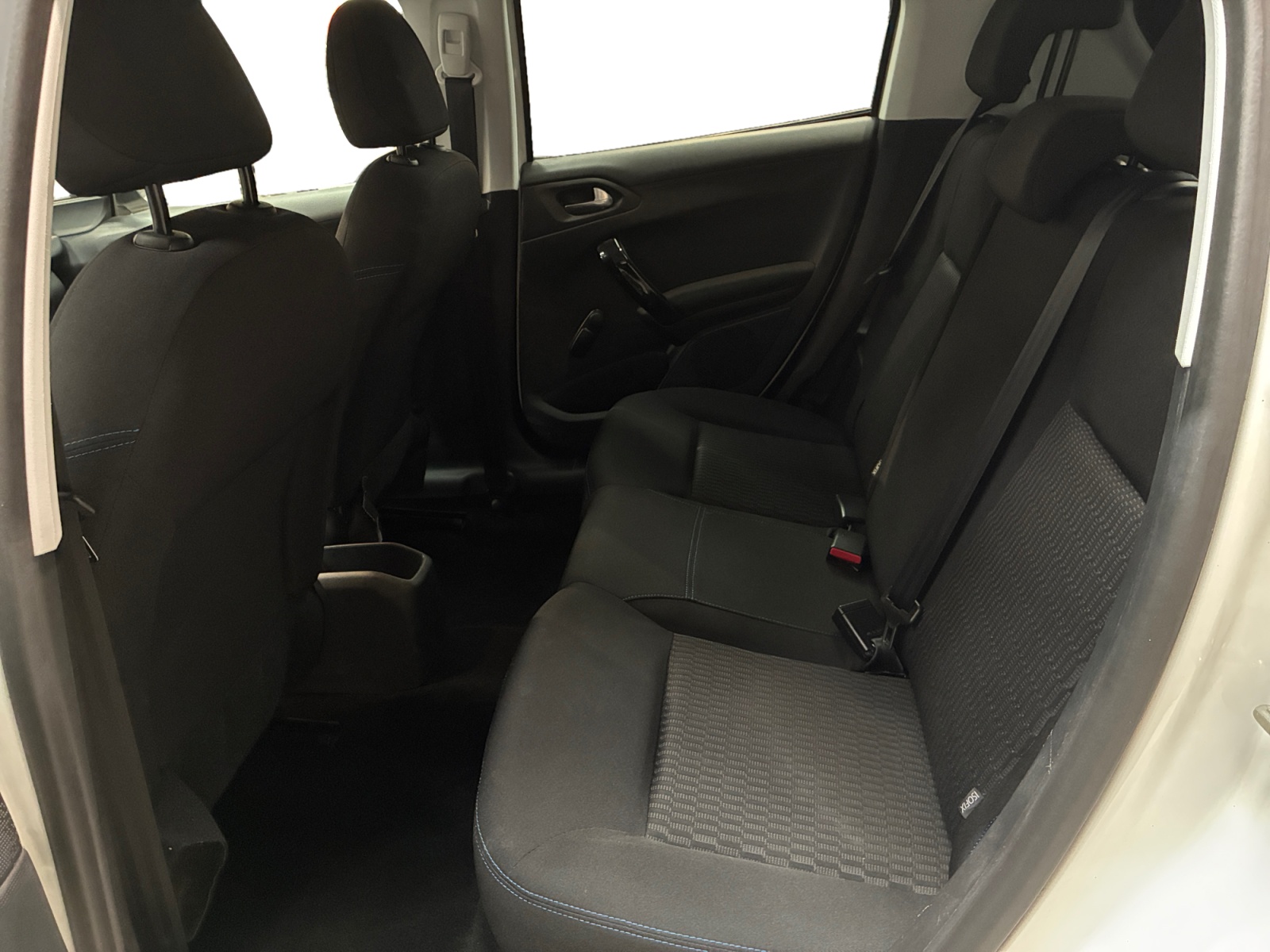 PEUGEOT 208 1.2 PureTech 82ch BVM5 2018