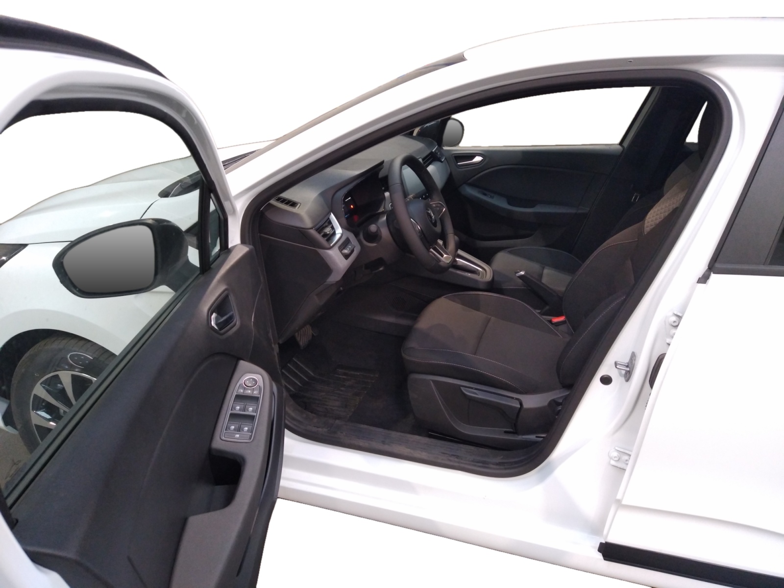 MITSUBISHI COLT 1.6 MPI HEV 143 Invite+ 2026