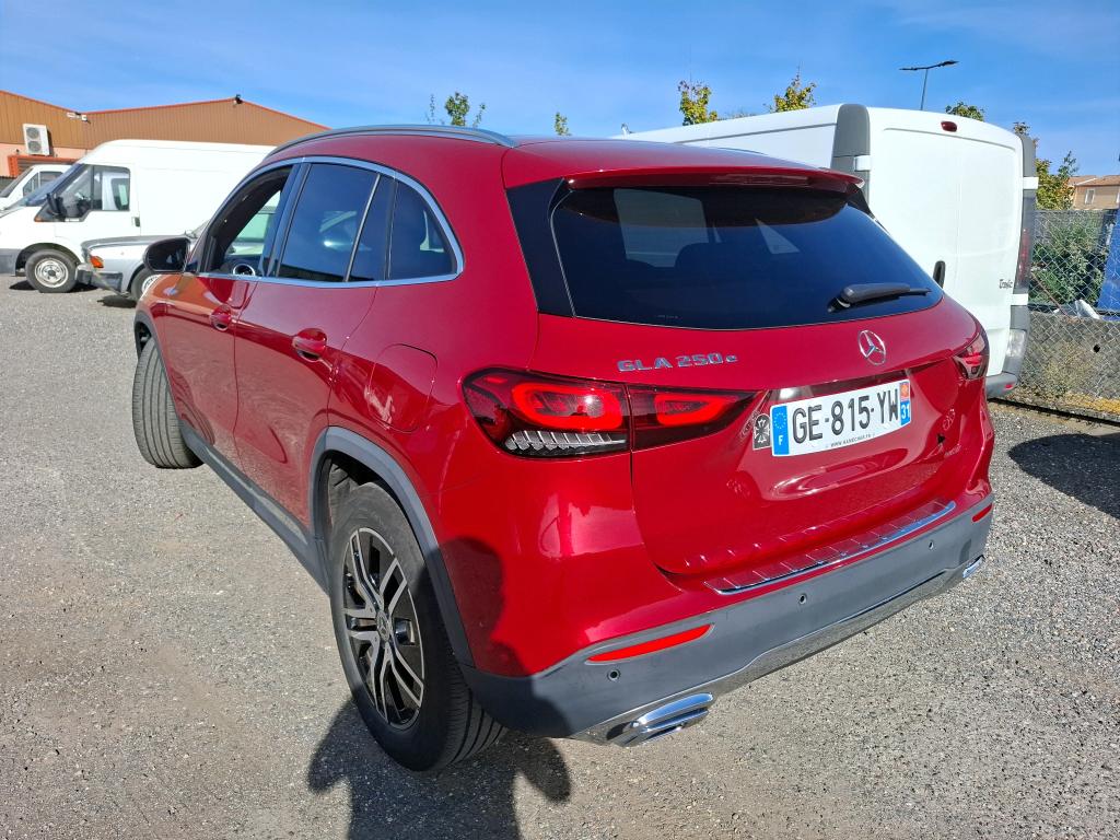 MERCEDES-BENZ MERCEDES GLA II 250 e 8G-DCT Progressive Line 2022