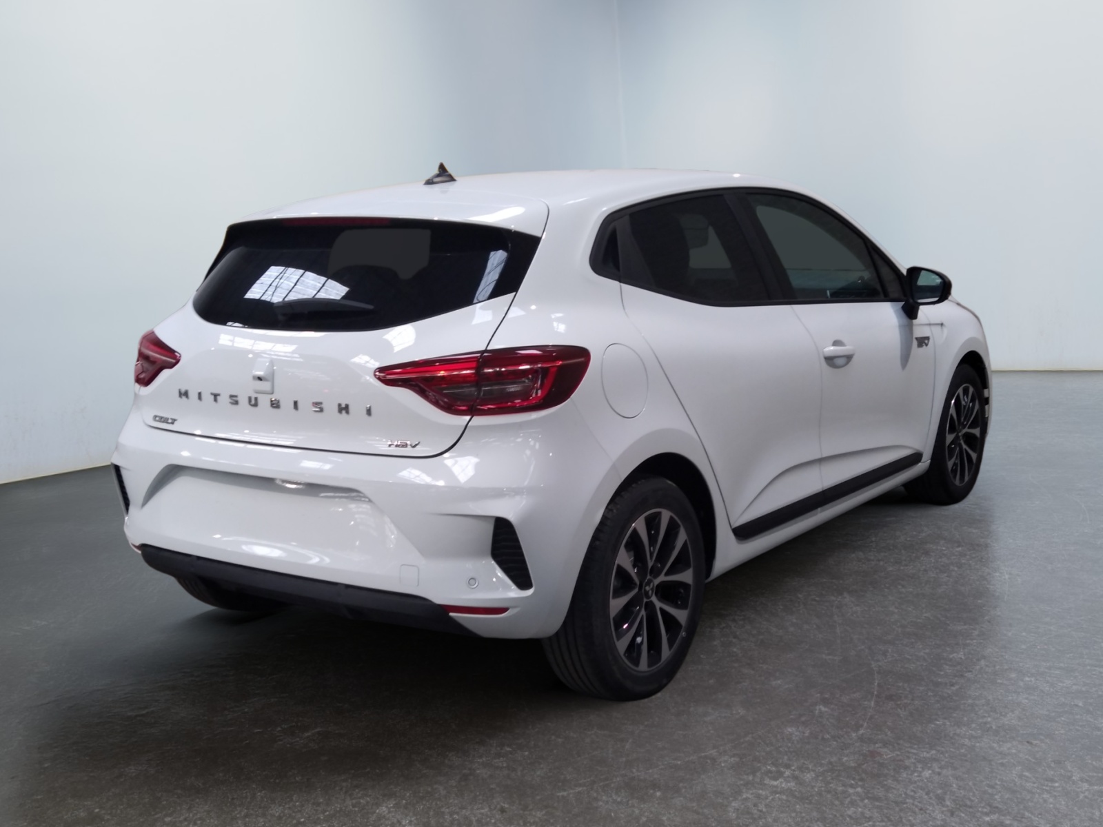 MITSUBISHI COLT 1.6 MPI HEV 143 Invite+ 2026
