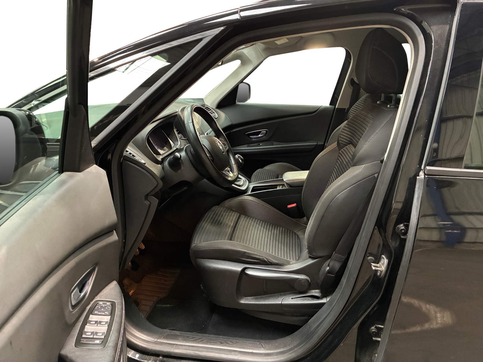 RENAULT Grand Scenic Blue dCi 120 Business 7pl 2020