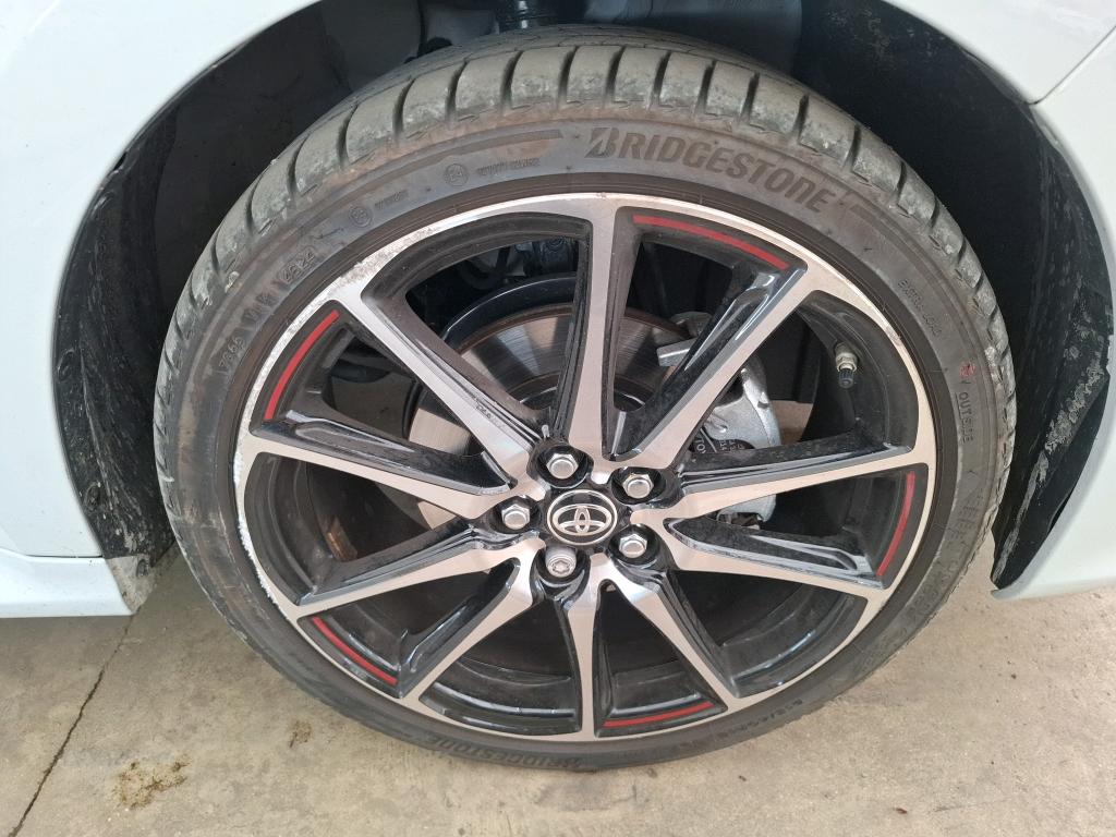 TOYOTA YARIS HYBRIDE 130h GR Sport 2025