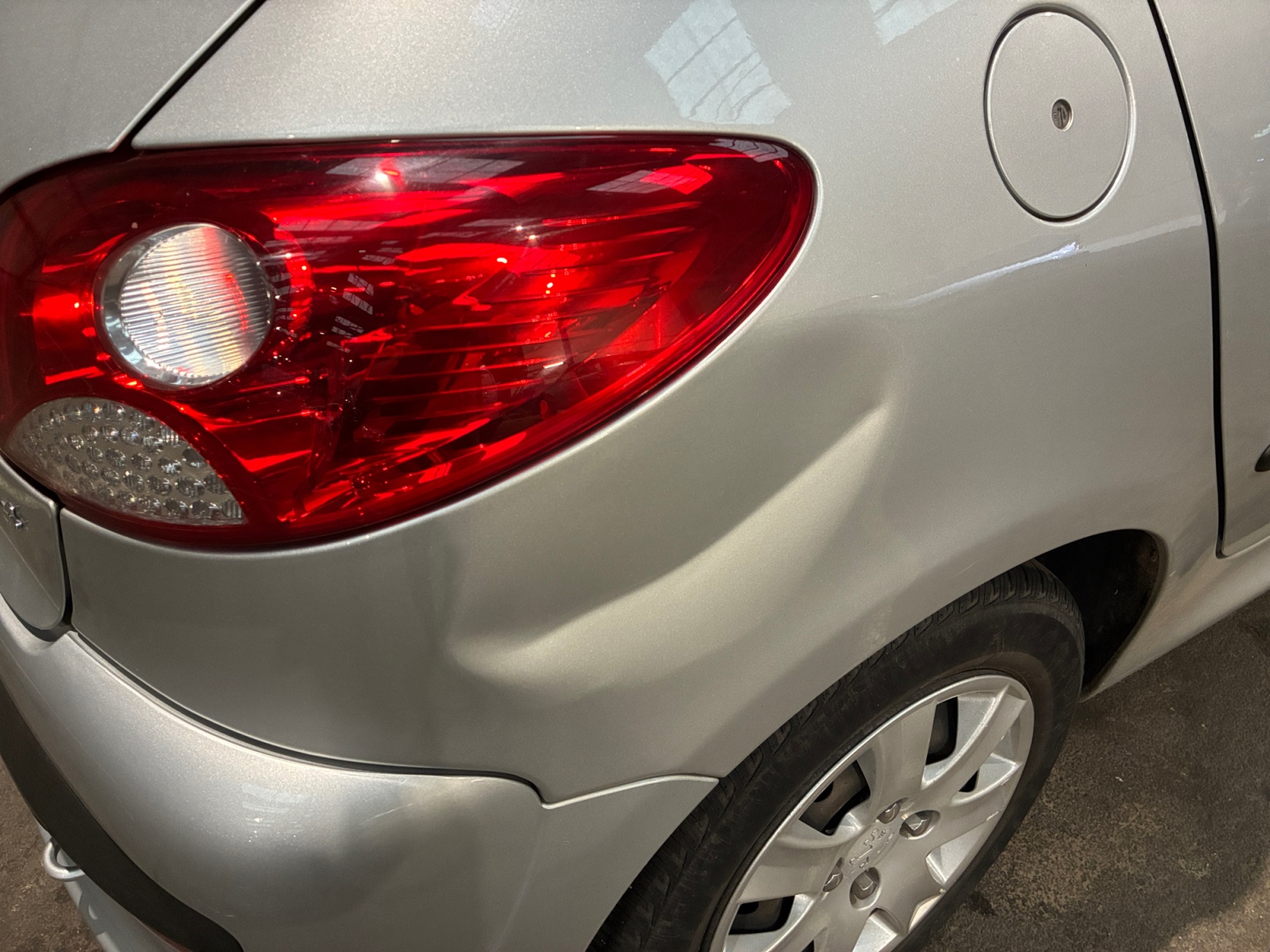 PEUGEOT 206+ 1.4 HDi 70ch BLUE LION Urban 2009