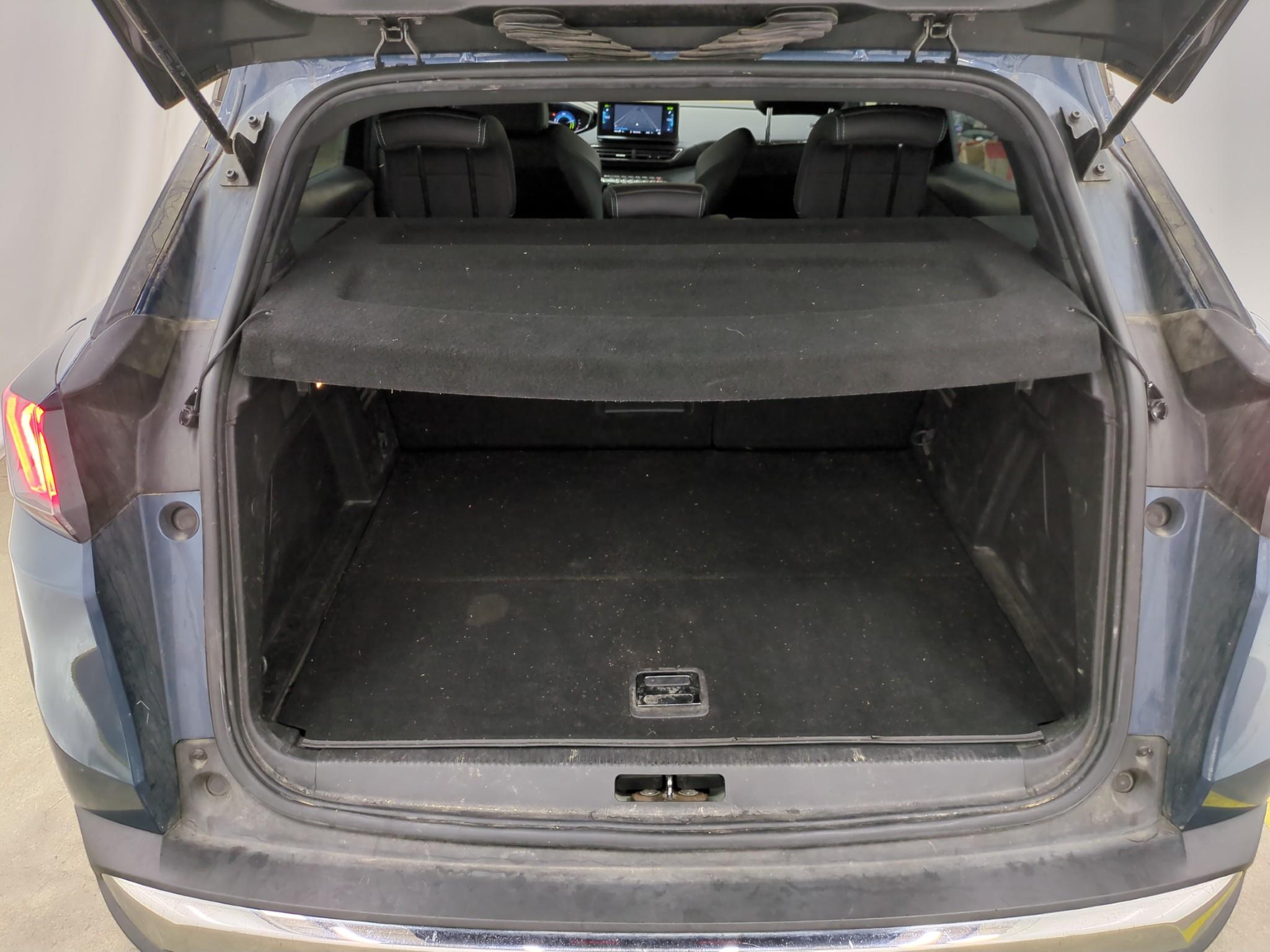 PEUGEOT 3008 Hybrid 225 e-EAT8 Allure Pack 2023
