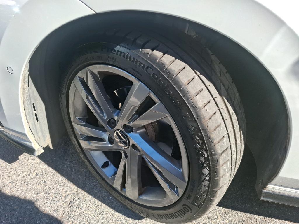 VOLKSWAGEN GOLF 1.5 eTSI OPF 130 DSG7 R-Line 2022