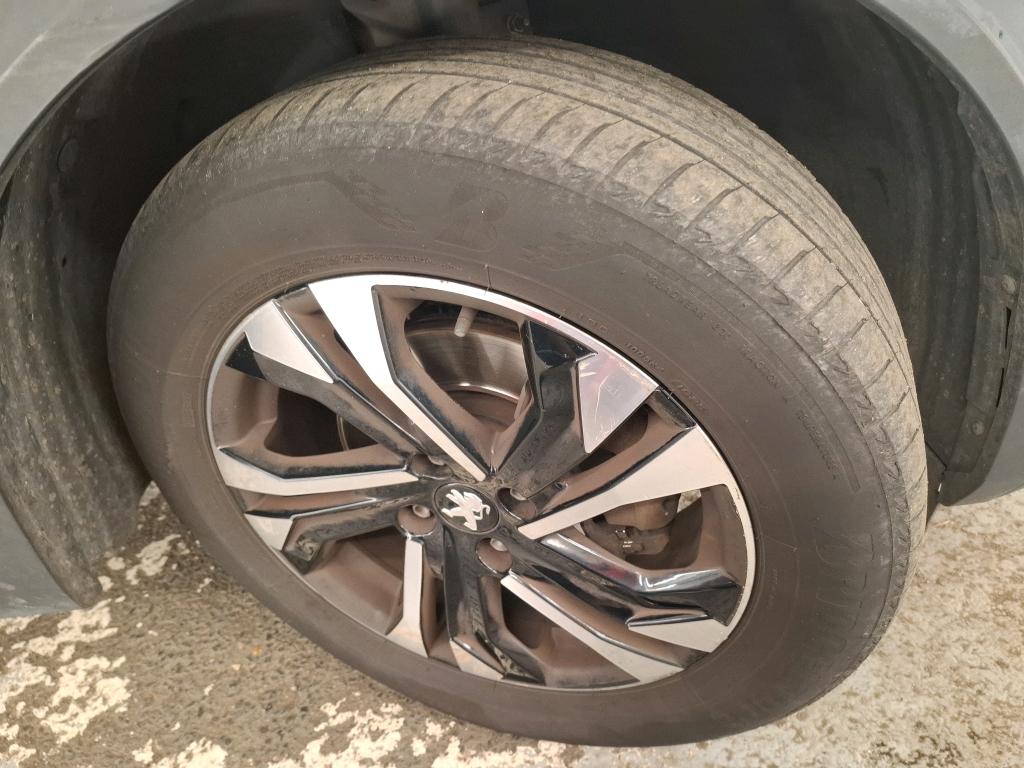 PEUGEOT 2008 BlueHDi 130 S&S EAT8 Allure Pack 2021