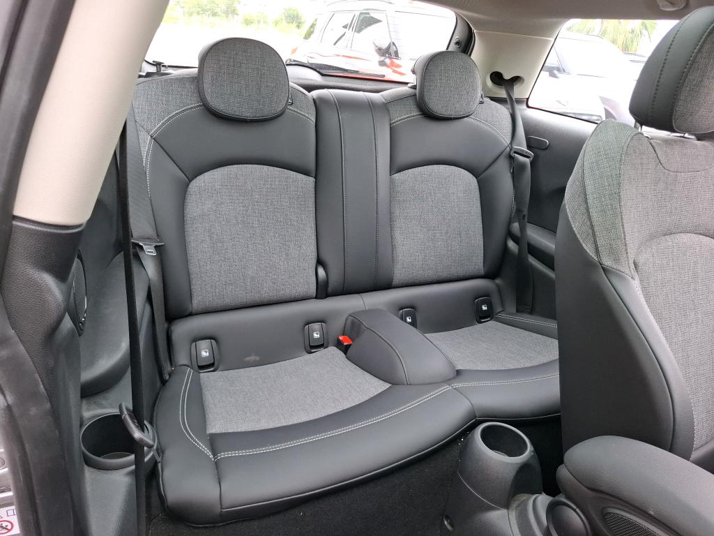 MINI HATCH 3 Portes Cooper 136 ch BVA7 Edition Camden 2023