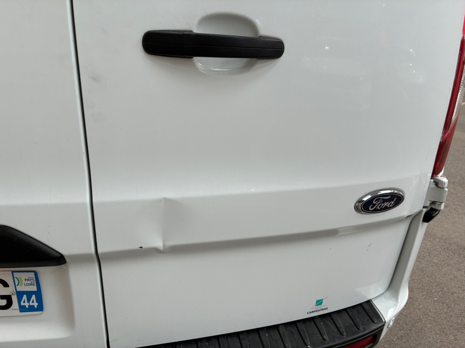 FORD TRANSIT CUSTOM KOMBI TPMR 320 L2H1 2.0 EcoBlue 130 Trend Business 2020