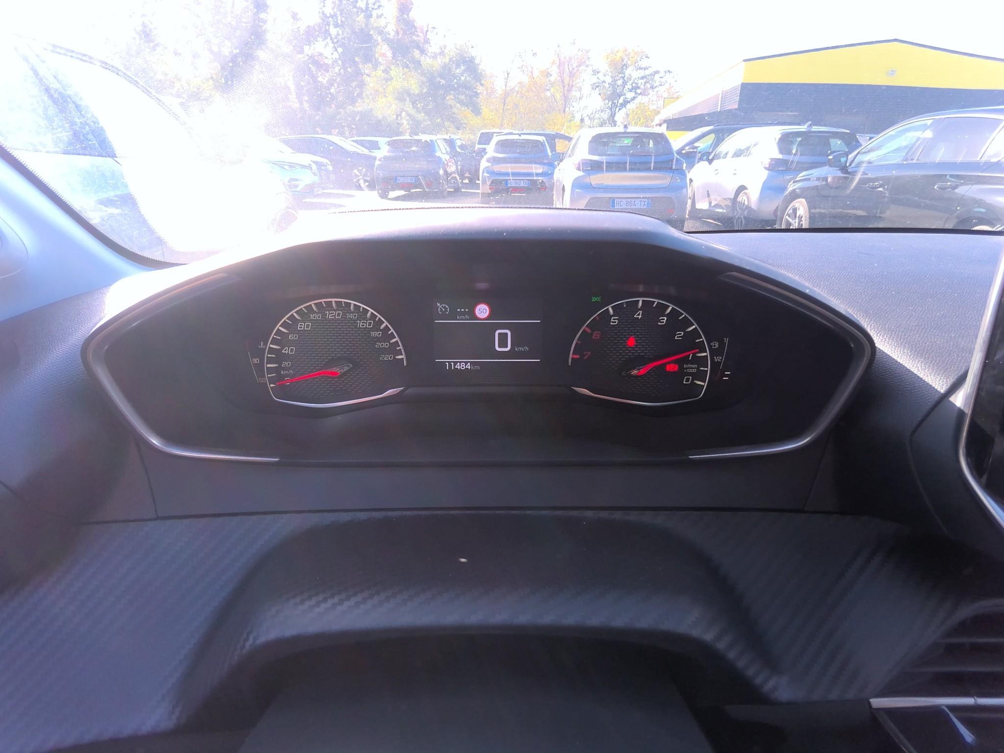 PEUGEOT 208 100 S&S BVM6 Style 2025