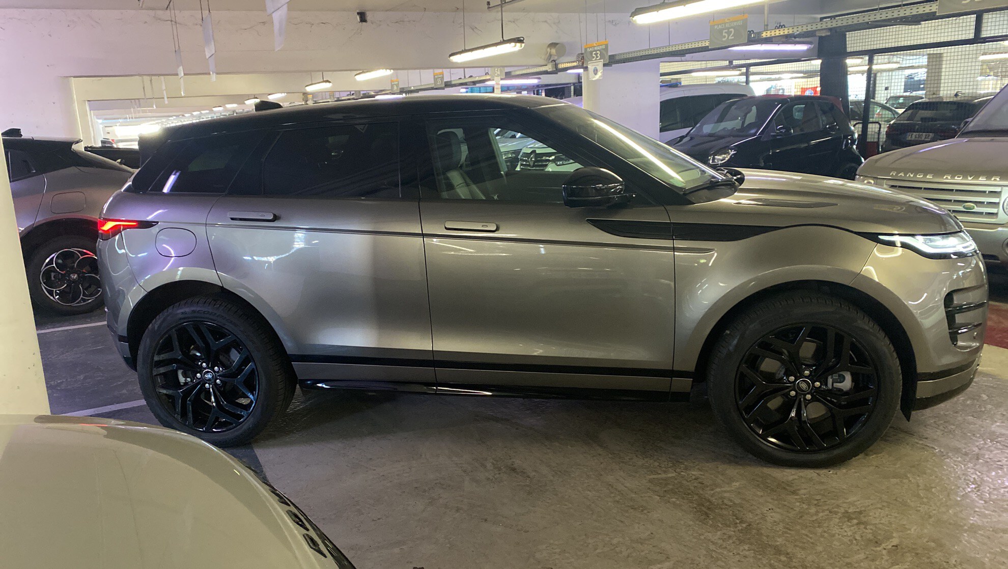 LAND ROVER RANGE Evoque Mark III P300e PHEV AWD BVA8 R-Dynamic SE 2023