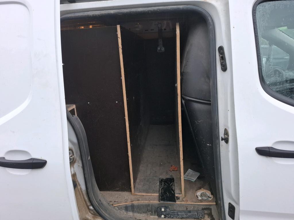 PEUGEOT PARTNER FOURGON STANDARD 650 KG BLUEHDI 100 S&S BVM5 PREMIUM 2020