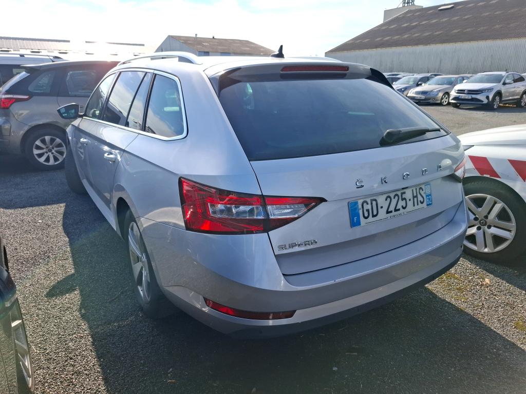 SKODA SUPERB COMBI 2.0 TDI 150 SCR DSG7 Business 2021