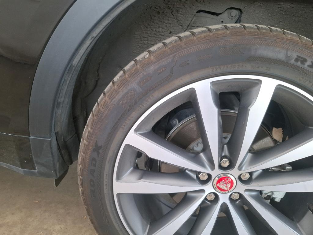 JAGUAR E-PACE P300e ch PHEV AWD BVA R-Dynamic SE 2022