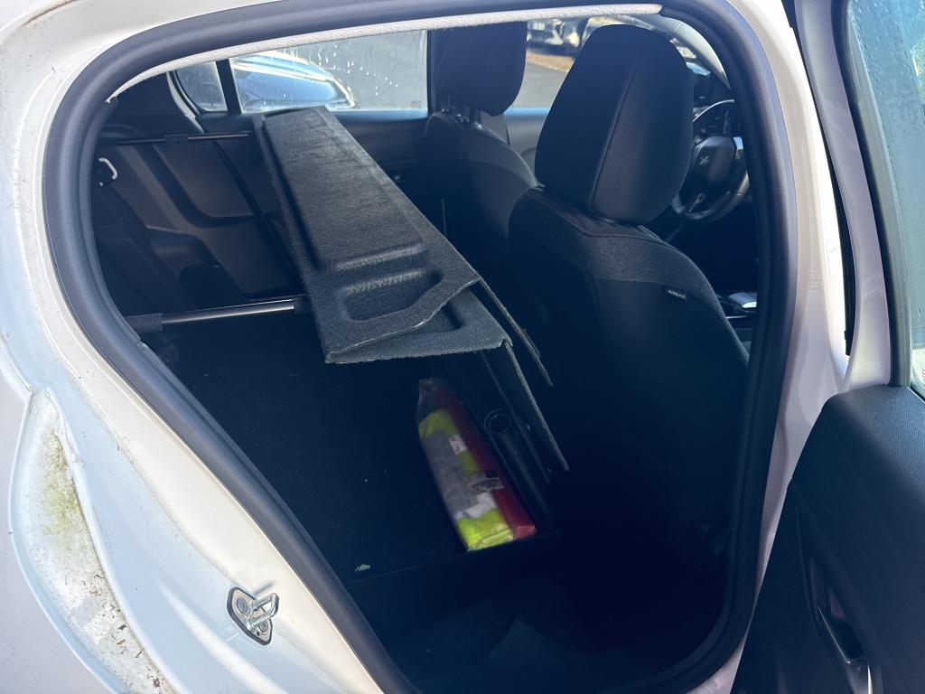 PEUGEOT 208 AFFAIRE BUSINESS R 2023