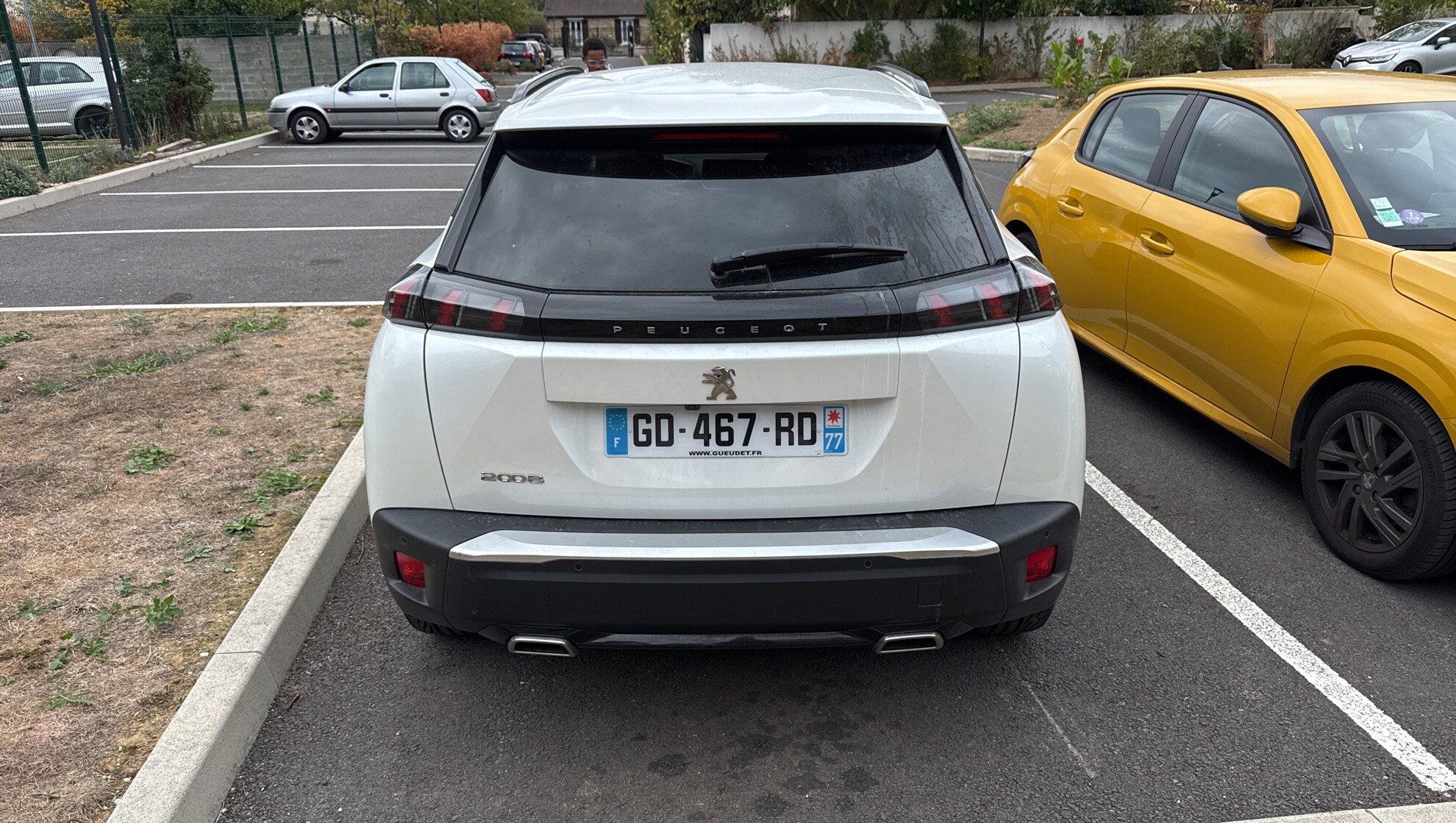 PEUGEOT 2008 PureTech 130 S&S EAT8 Roadtrip 2021