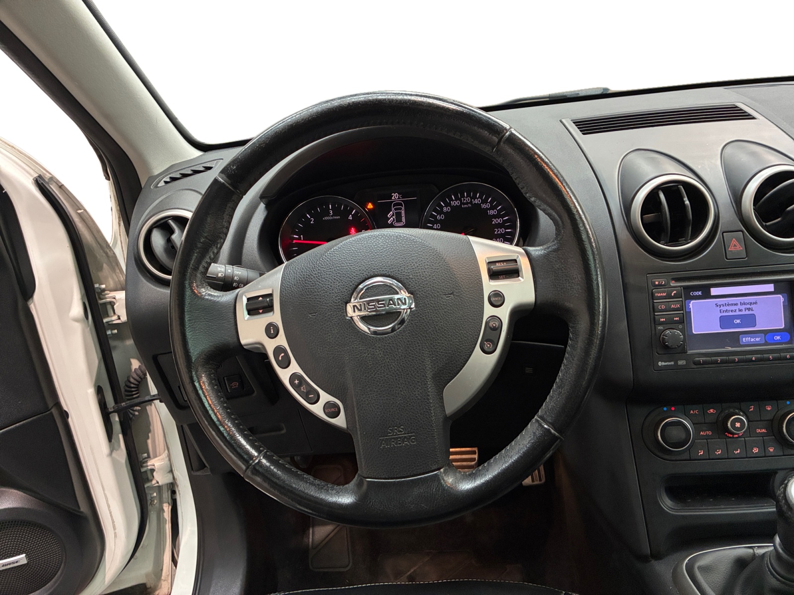 NISSAN Qashqai 1.6 dCi 130 FAP Stop/Start Connect Edition 2013
