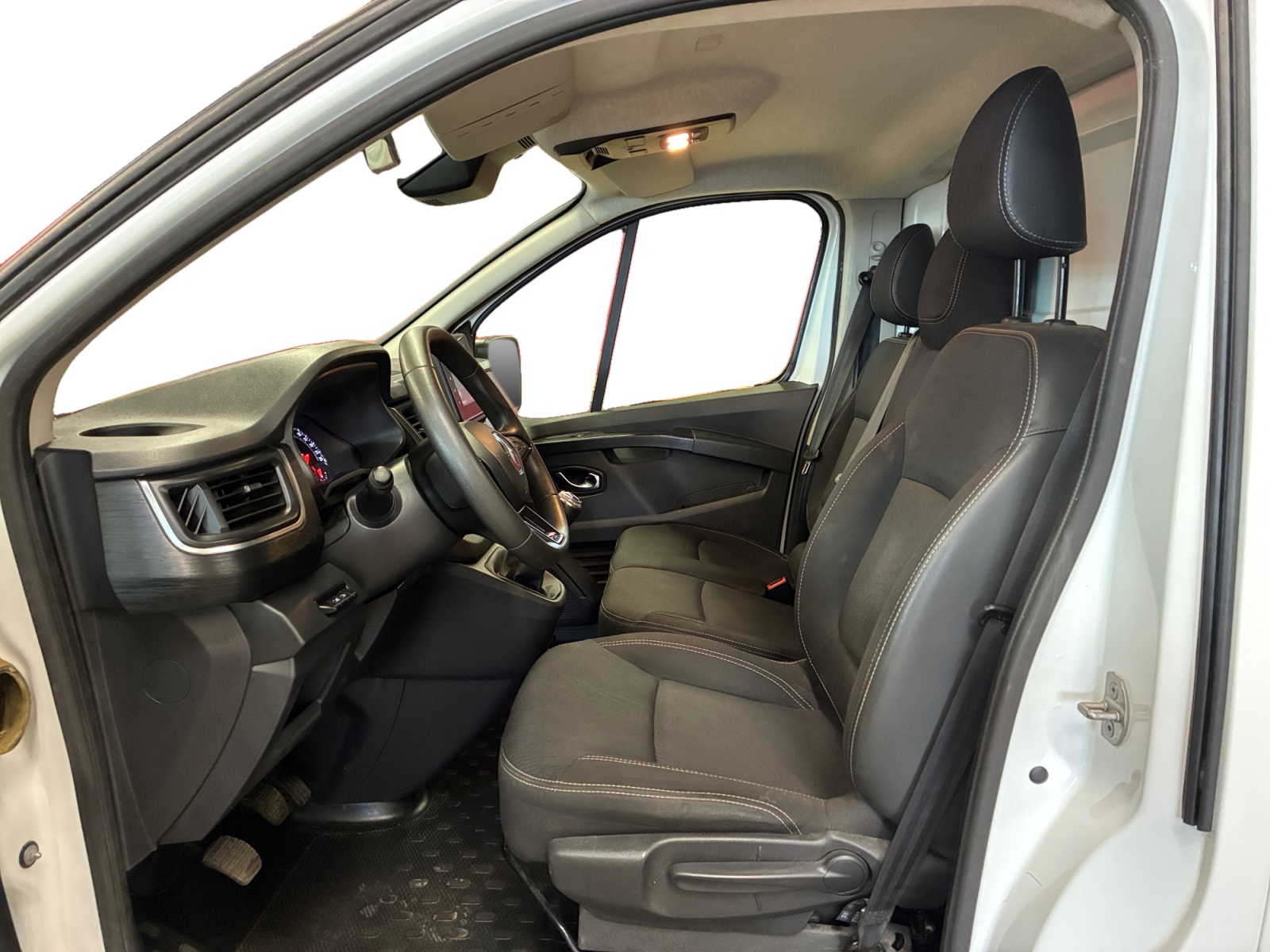 RENAULT TRAFIC FOURGON FGN L1H1 2800 KG BLUE DCI 130 GRAND CONFORT 2022