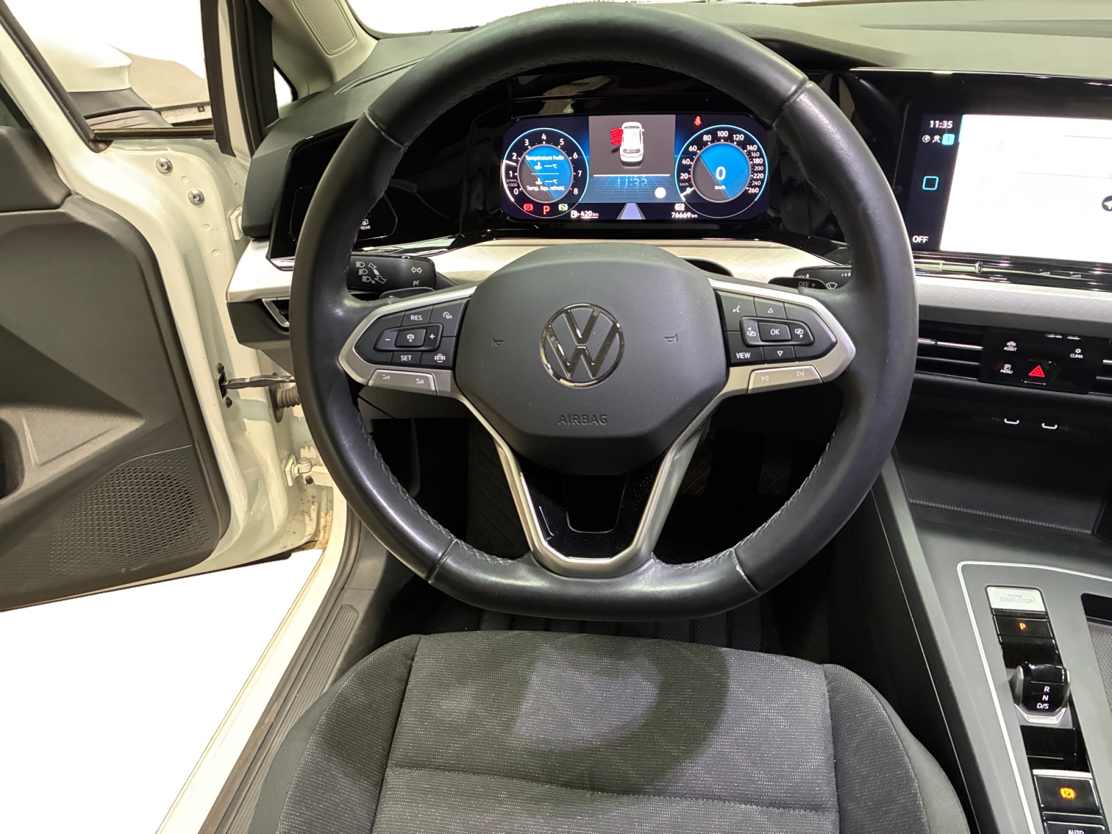 VOLKSWAGEN GOLF 1.0 eTSI OPF 110 DSG7 Life Plus 2023