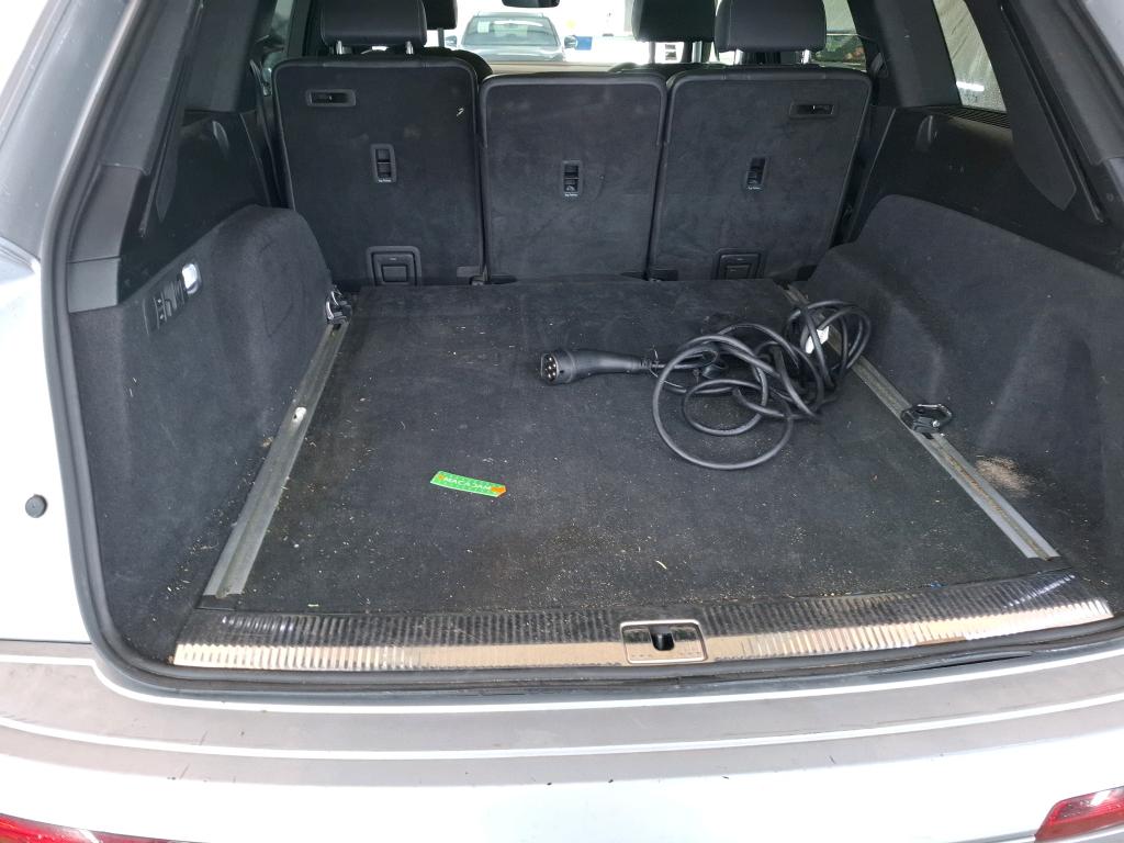 AUDI Q7 55 TFSI e 380 Tiptronic 8 Quattro S line 2020