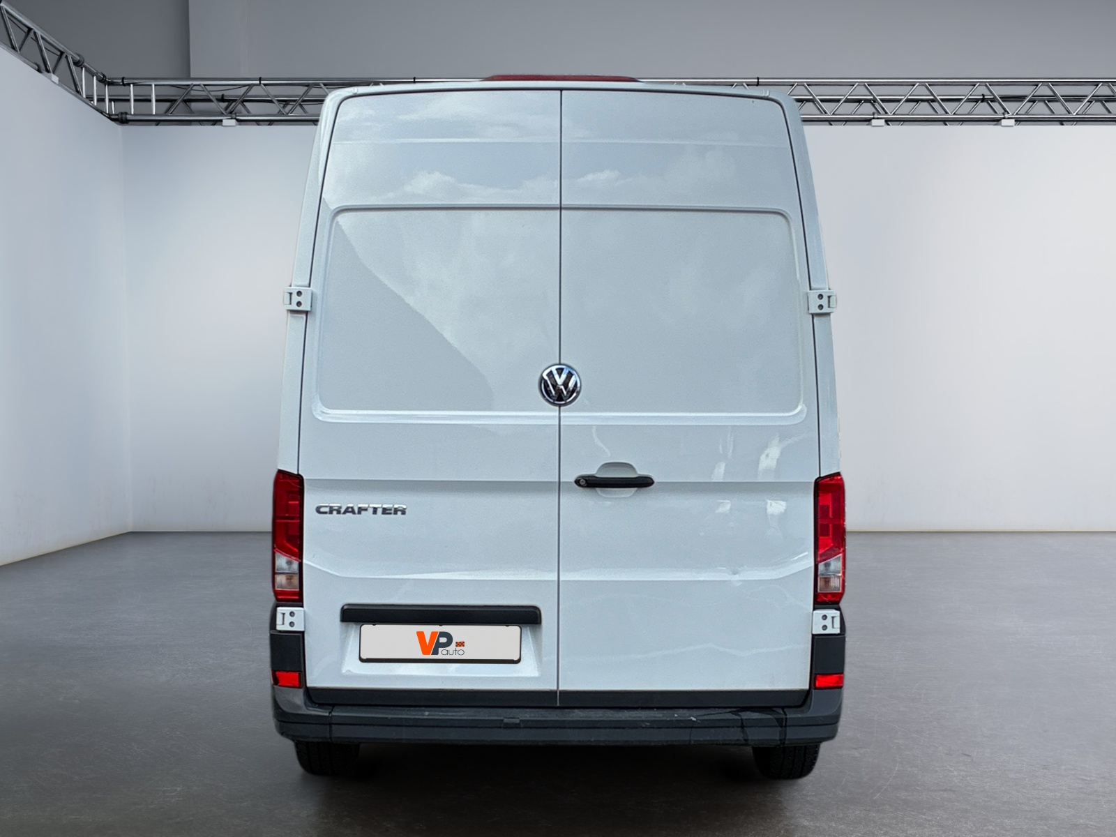 VOLKSWAGEN CRAFTER VAN 30 L3H3 2.0 TDI 140 CH BUSINESS 2023