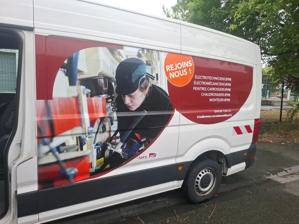 VOLKSWAGEN CRAFTER FOURGON VAN 35 L3H3 2.0 TDI 140 CH BUSINESS LINE 2019