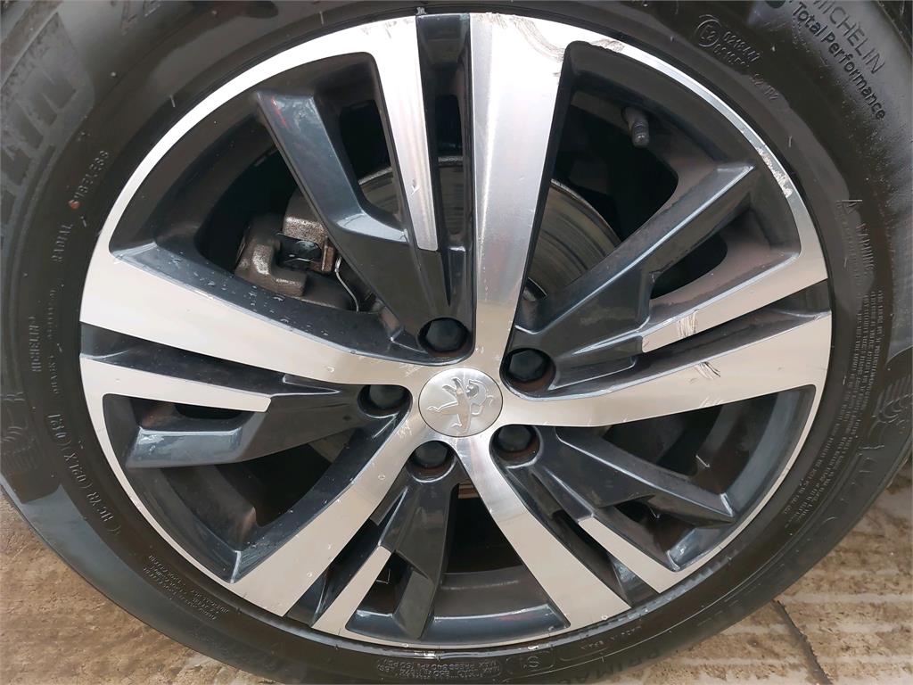 PEUGEOT 3008 BUSINESS BlueHDi 130ch S&S EAT8 Allure 2018