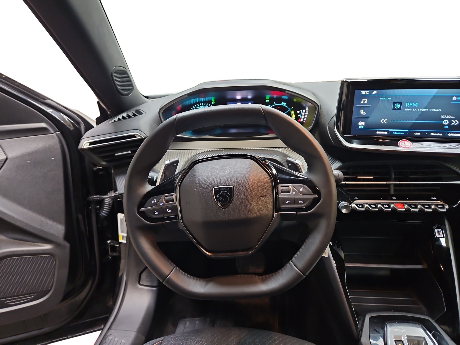 PEUGEOT 2008 Hybrid 145 e-DCS6 Style 2025