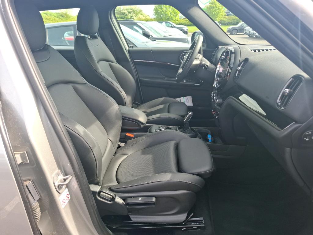 MINI COUNTRYMAN F60 LCI 136 ch BVA7 Cooper Essential 2023
