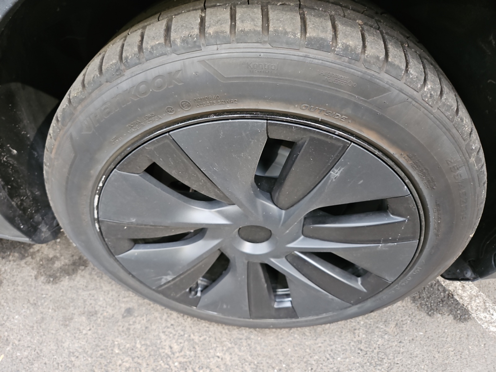 TESLA MODEL Y Standard RWD 2024