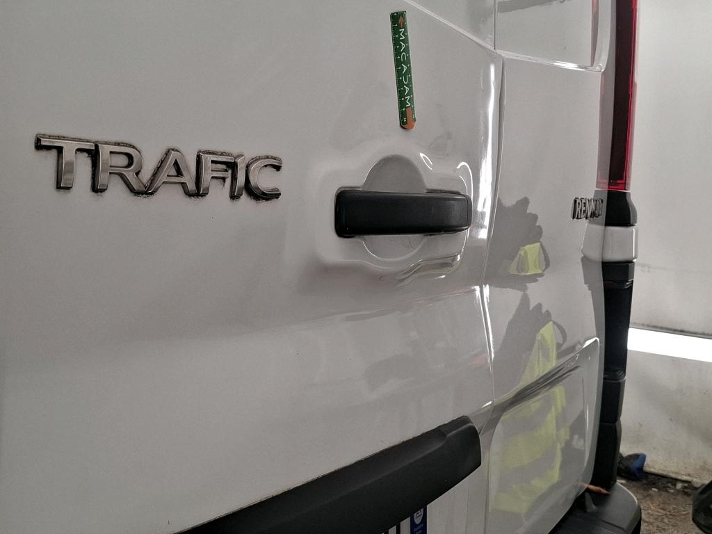 RENAULT TRAFIC FOURGON FGN L2H1 3000 KG BLUE DCI 130 CONFORT 2022