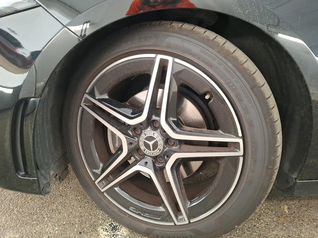 MERCEDES CLASSE A 200 7G-DCT AMG Line 2022
