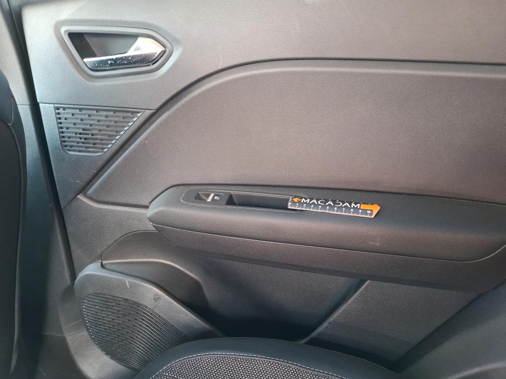 RENAULT CAPTUR E-Tech Plug-in 160 Intens 2021