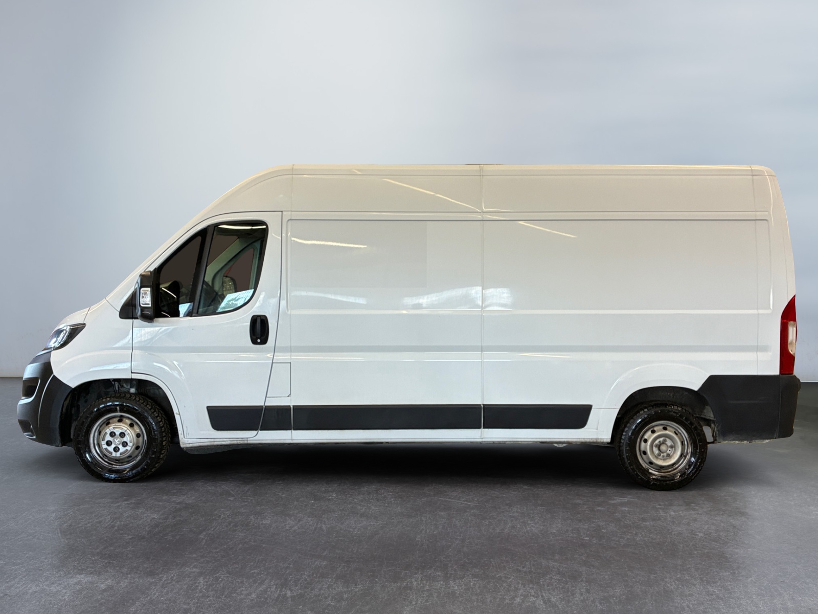 PEUGEOT BOXER TOLE 3.3 T L3H2 BLUEHDI 140 S&S BVM6 ASPHALT ASPHALT 2023