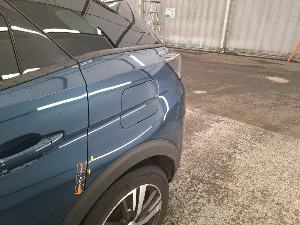 PEUGEOT 3008 Hybrid 225 e-EAT8 Allure Pack 2021
