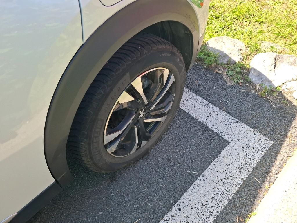 PEUGEOT 2008 BlueHDi 130 S&S EAT8 Allure Pack 2022