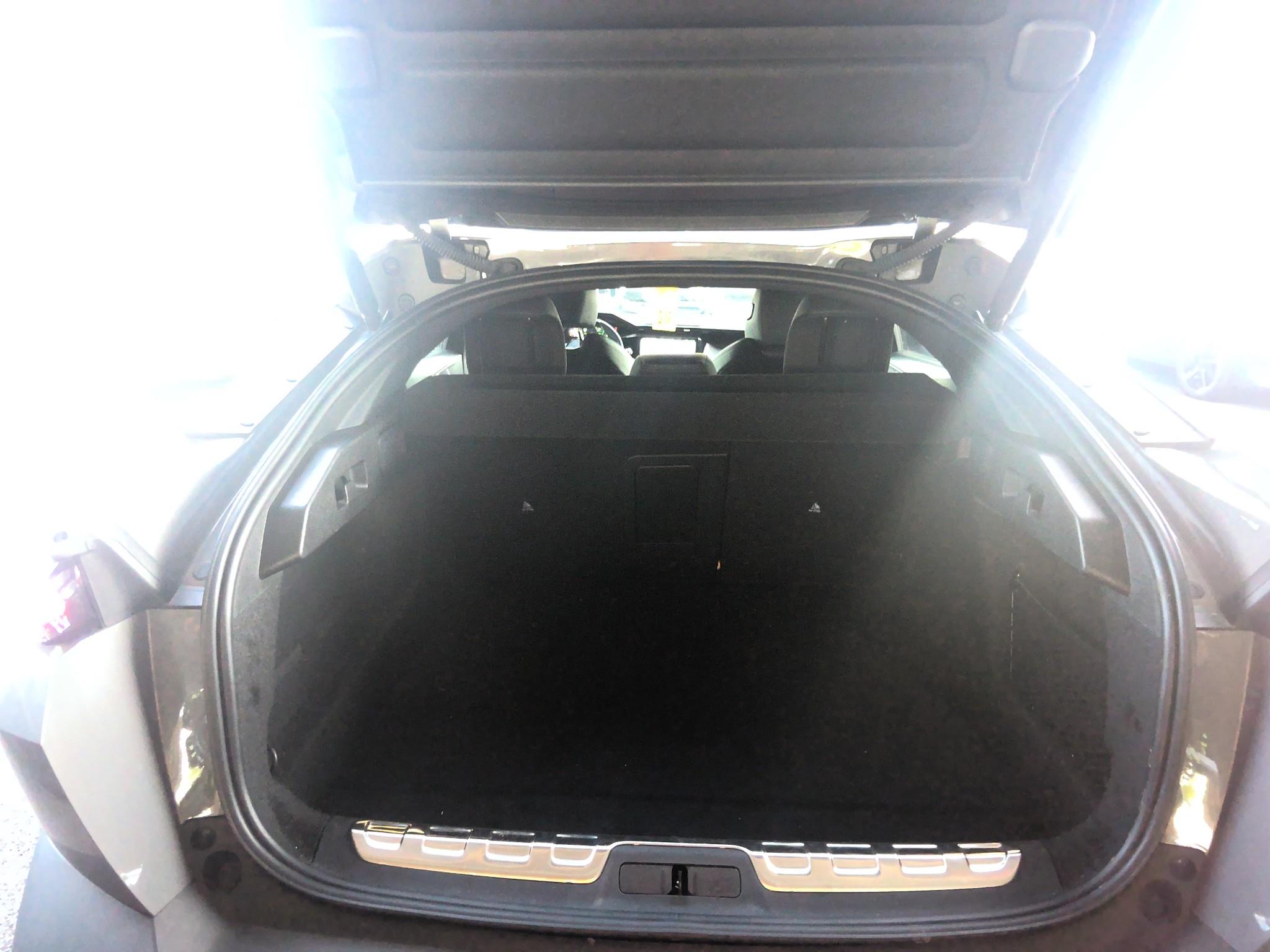 PEUGEOT 408 Hybrid 145 e-DCS6 GT 2025